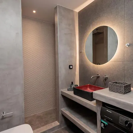 Silvina Loft, Naxos
