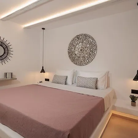 Silvina Loft, Naxos